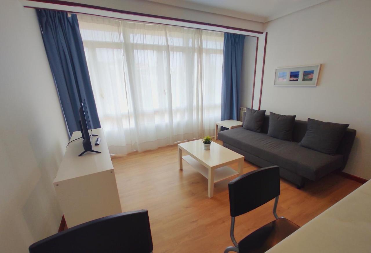 Apartamentos El Jornu 利亚内斯 外观 照片