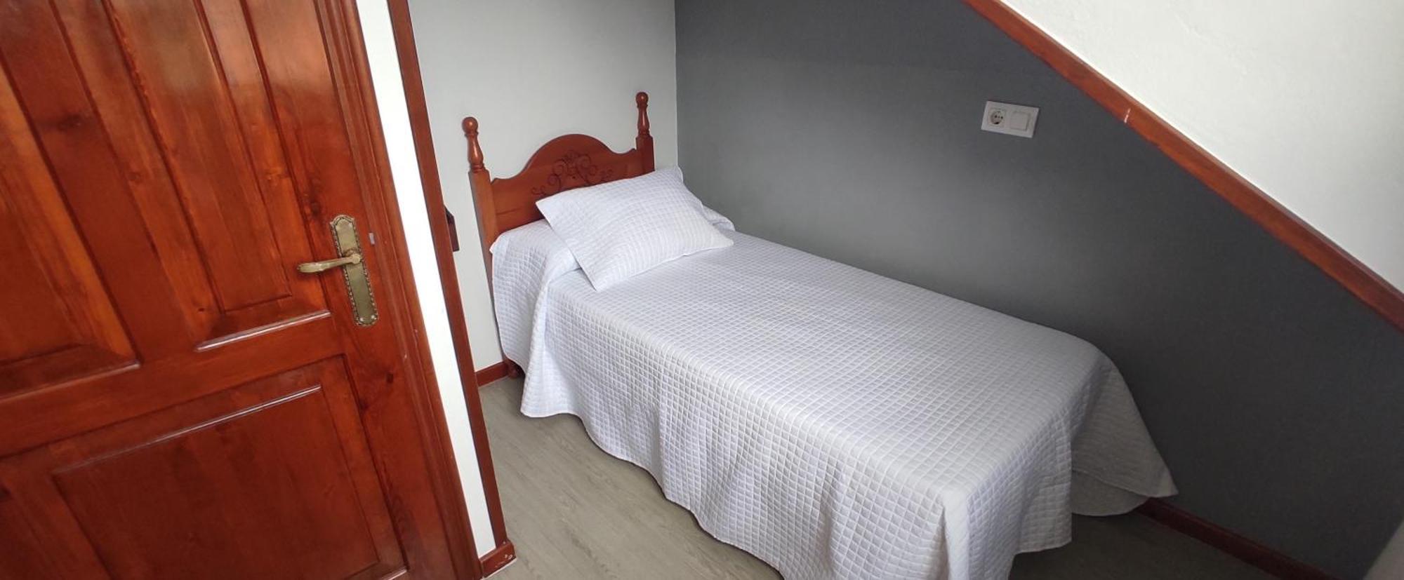 Apartamentos El Jornu 利亚内斯 外观 照片