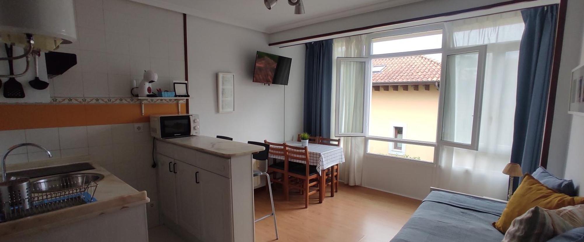 Apartamentos El Jornu 利亚内斯 外观 照片