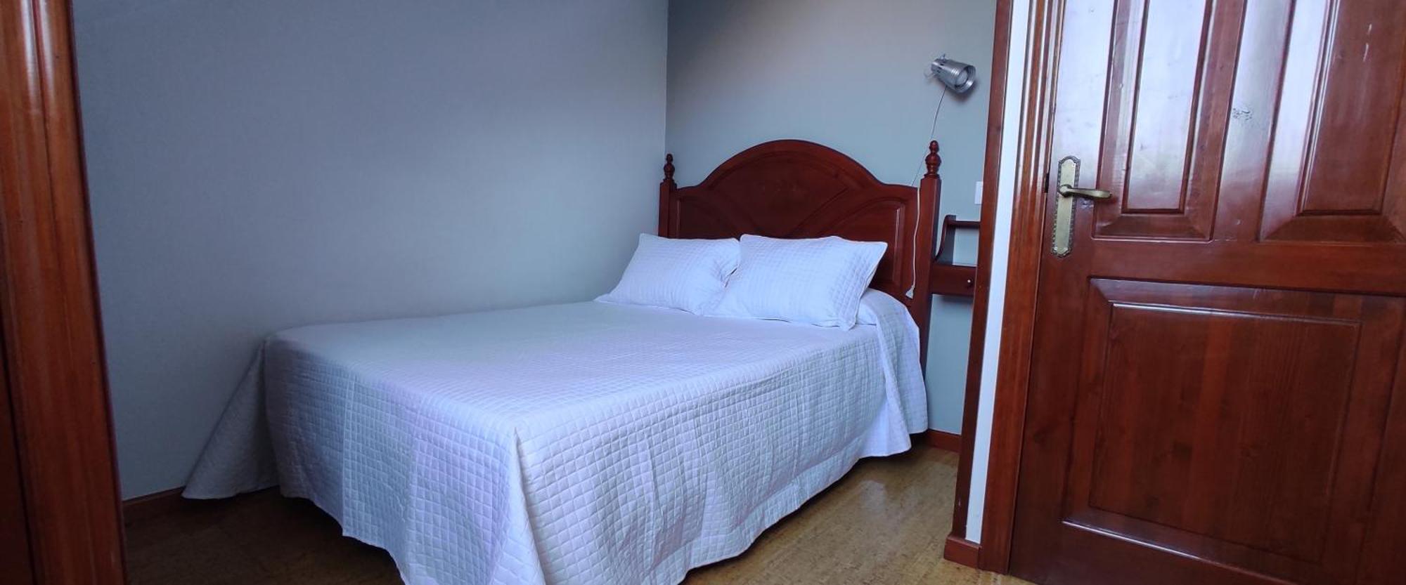 Apartamentos El Jornu 利亚内斯 外观 照片