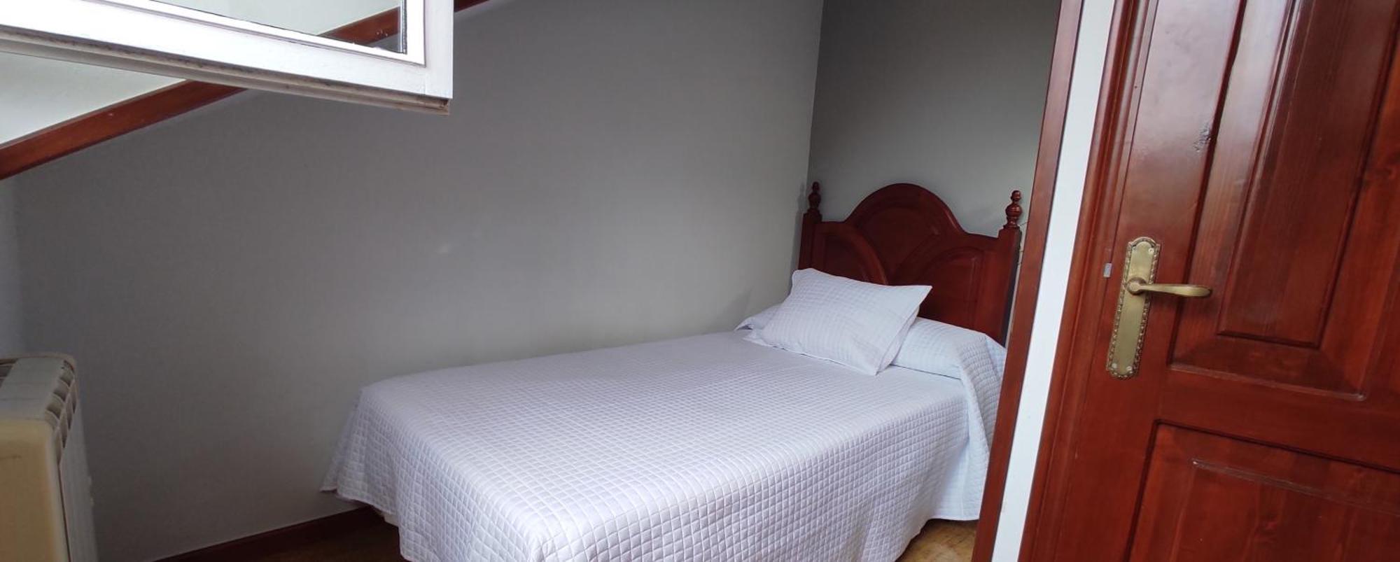 Apartamentos El Jornu 利亚内斯 外观 照片
