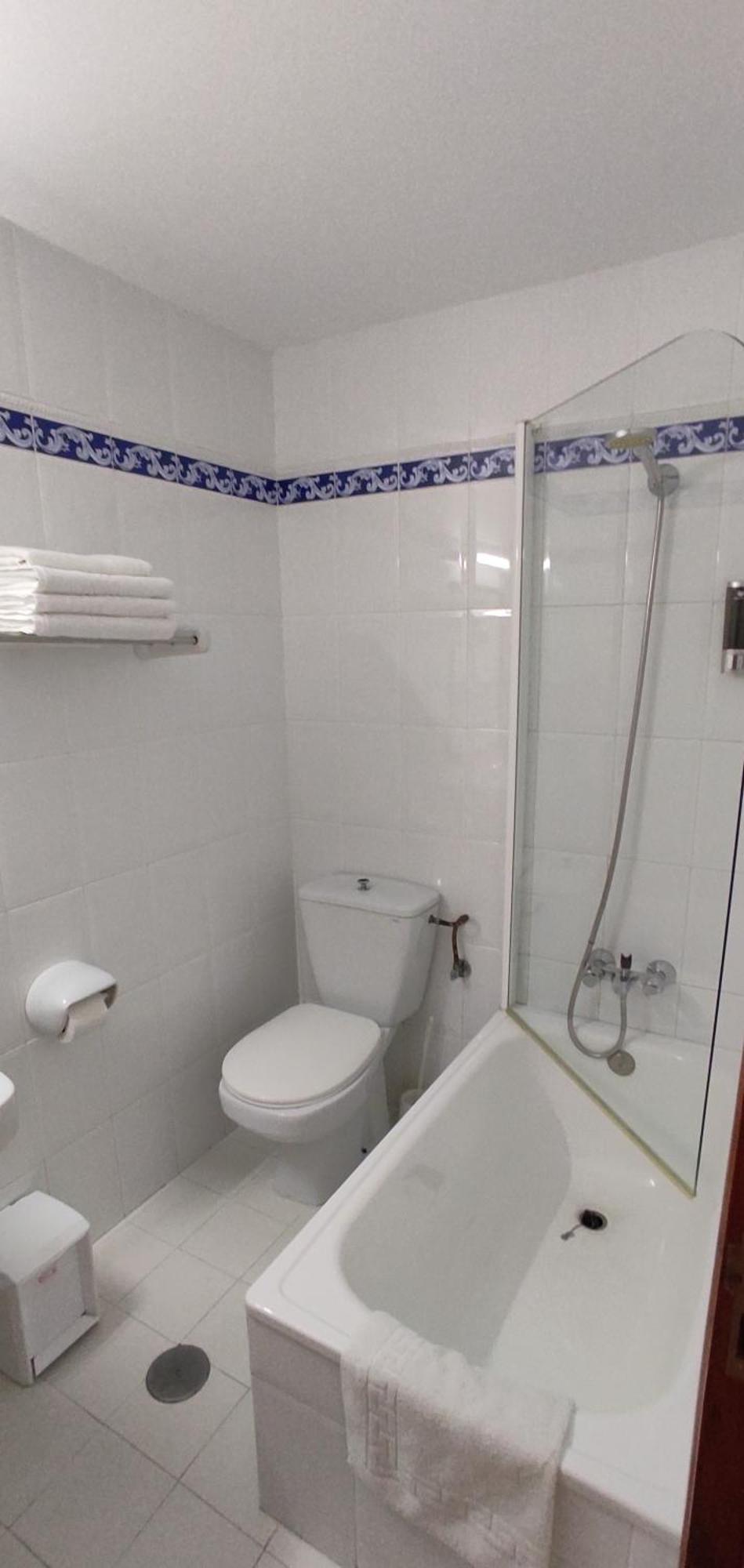 Apartamentos El Jornu 利亚内斯 外观 照片